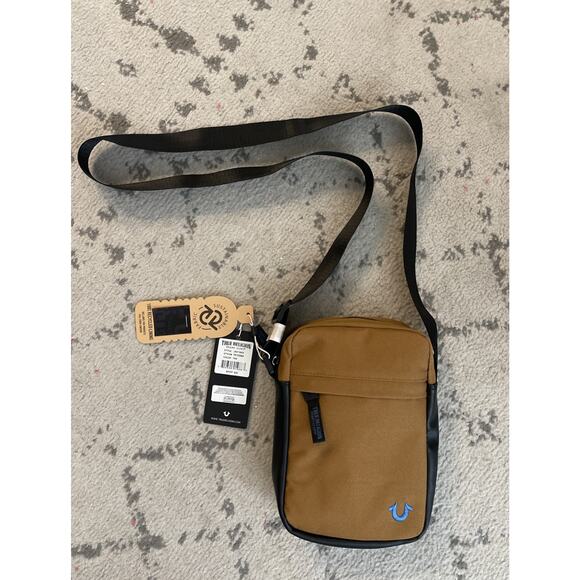 NEW True Religion Aura Crossbody Bag Tan Jiny Max Adjustable TR103989 Adjustable - Picture 1 of 4